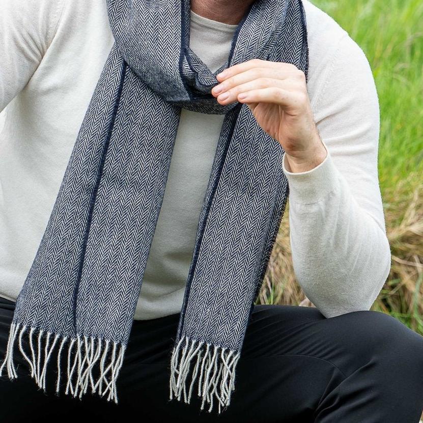 McNutt of Donegal | Merino Lambswool Scarf | Navy Herringbone