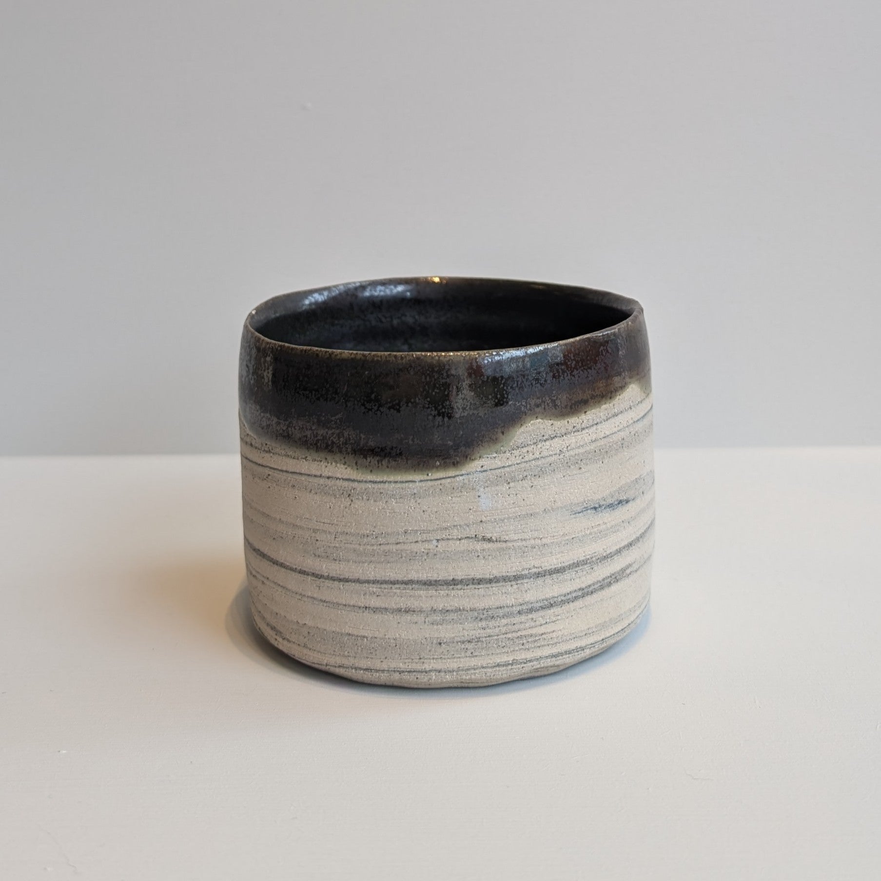 Potadóir | Burren Cup - Chert Grey