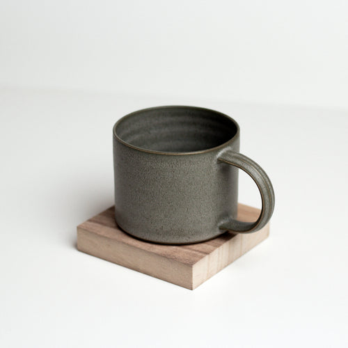 Vinh Truong | Handmade Mug | Pebble Grey