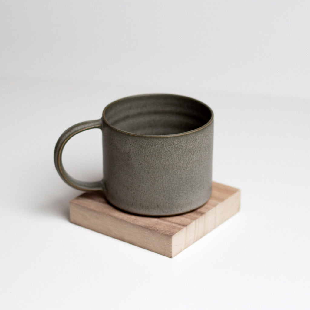 Vinh Truong | Handmade Mug | Pebble Grey
