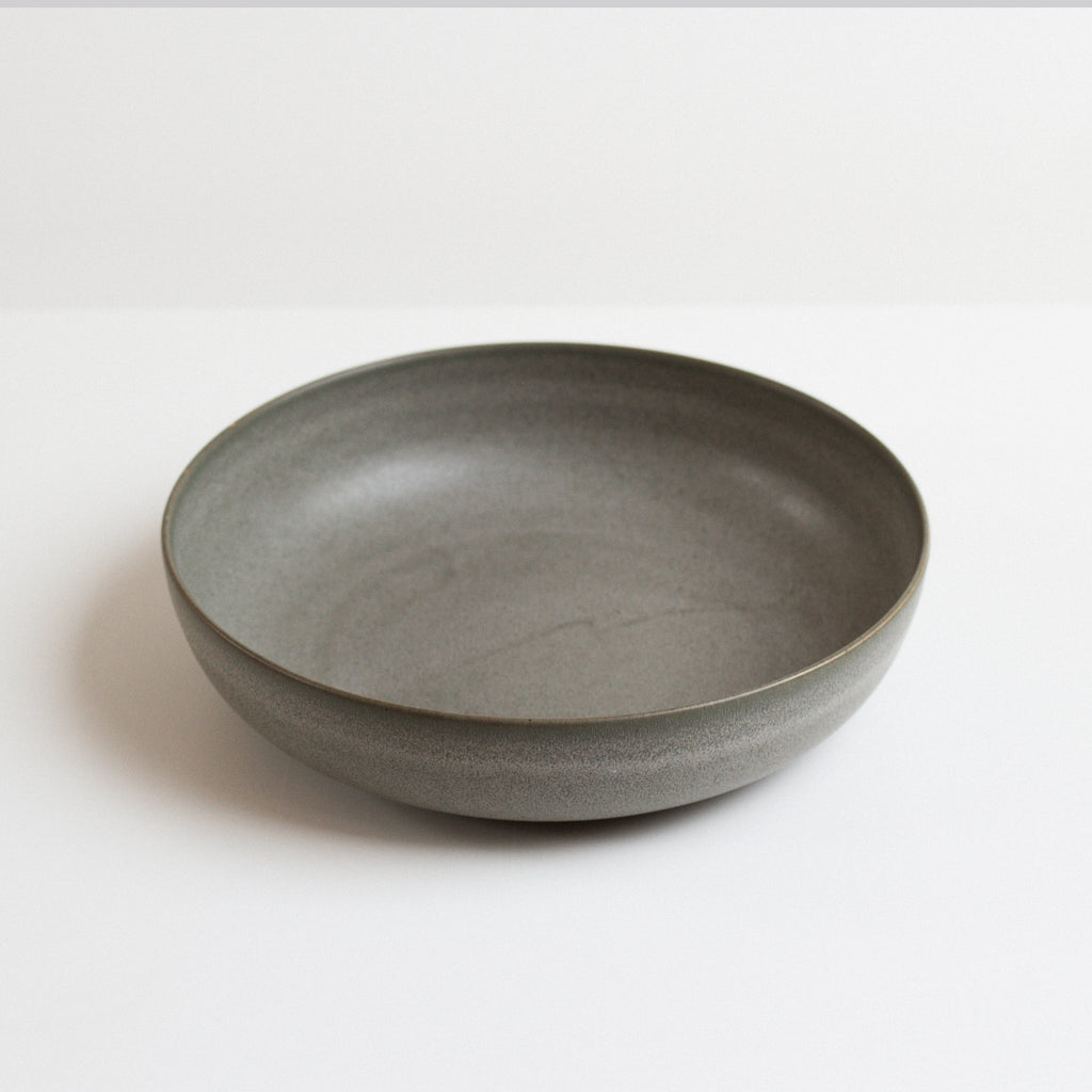 Vinh Truong | Large Serving Bowl | Pebble Grey