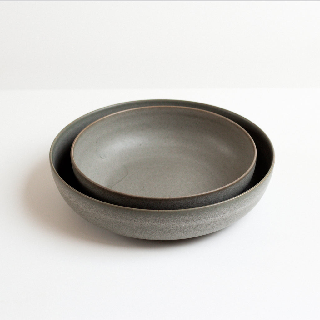 Vinh Truong | Large Serving Bowl | Pebble Grey