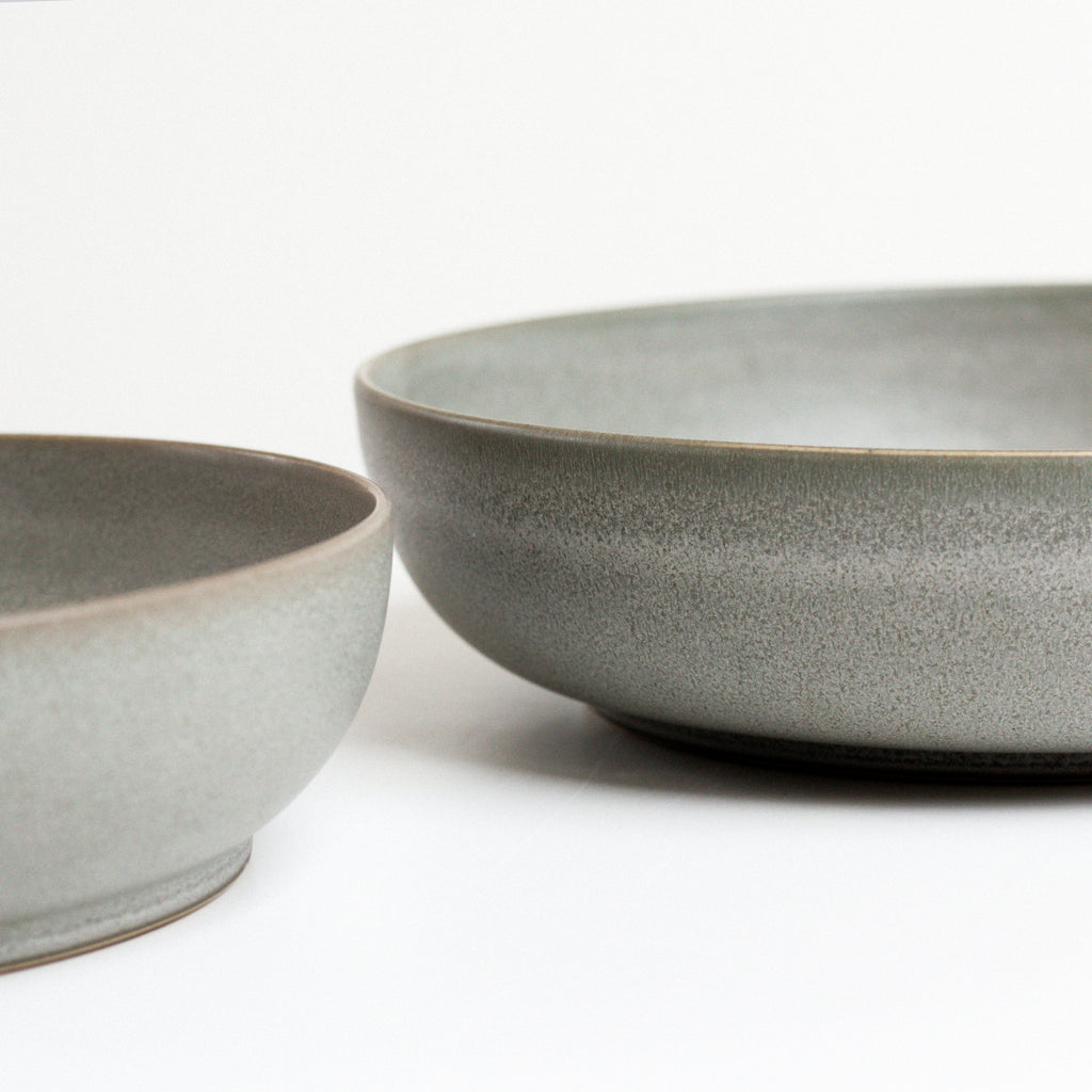 Vinh Truong | Large Serving Bowl | Pebble Grey