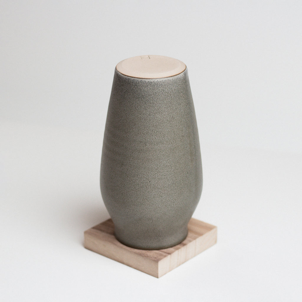 Vinh Truong | Stem Vase | Pebble Grey