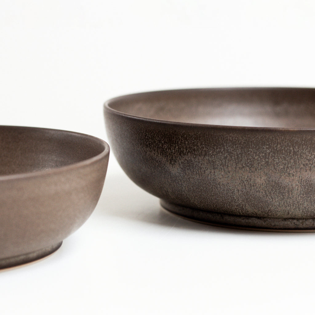 Vinh Truong | Large Serving Bowl | Umber Brown