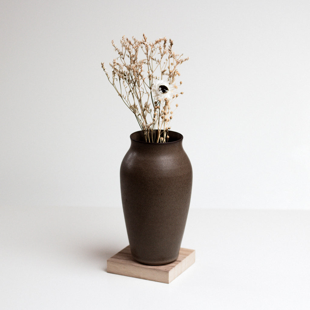 Vinh Truong | Stem Vase | Umber Brown
