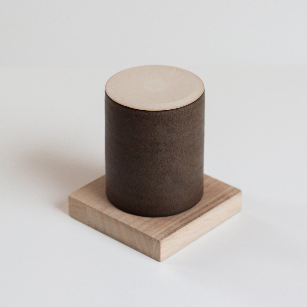 Vinh Truong | Beaker | Umber Brown