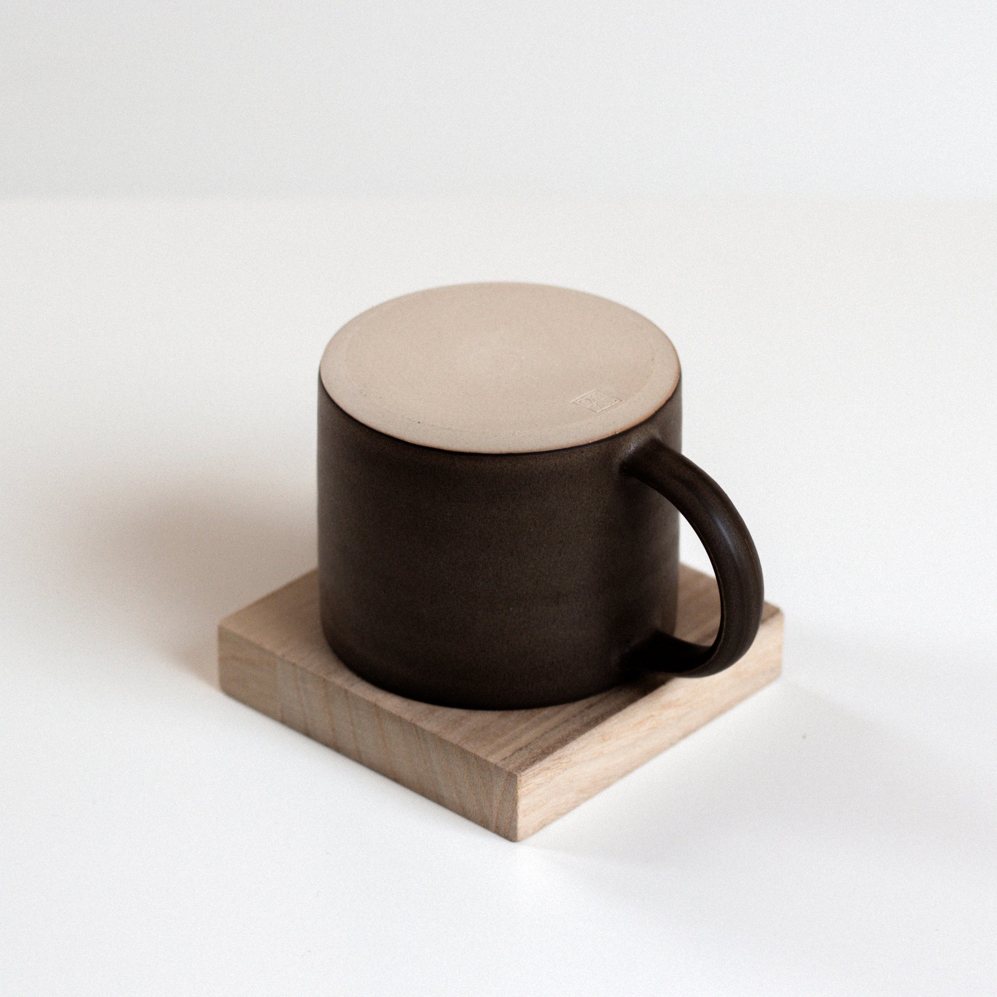 Vinh Truong | Mug | Umber Brown