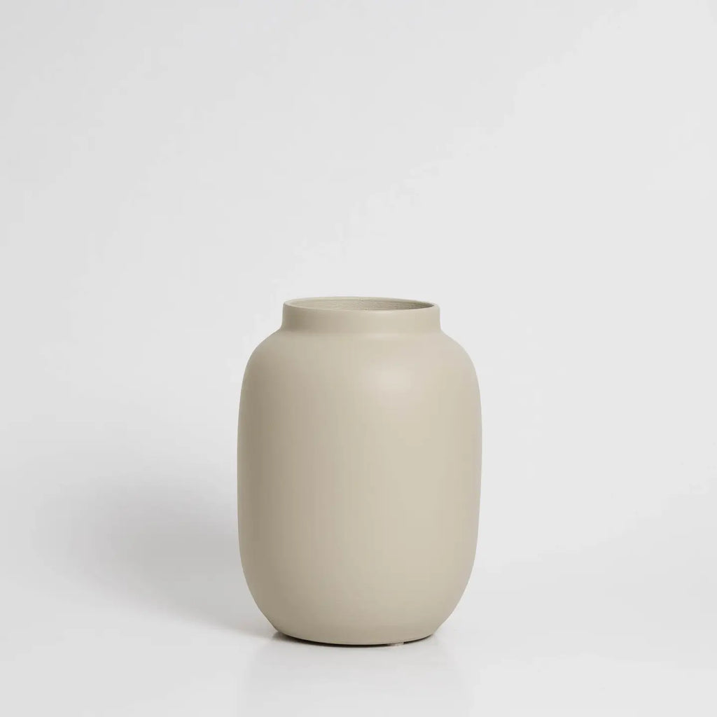 Blanc 04 - Off White Vase