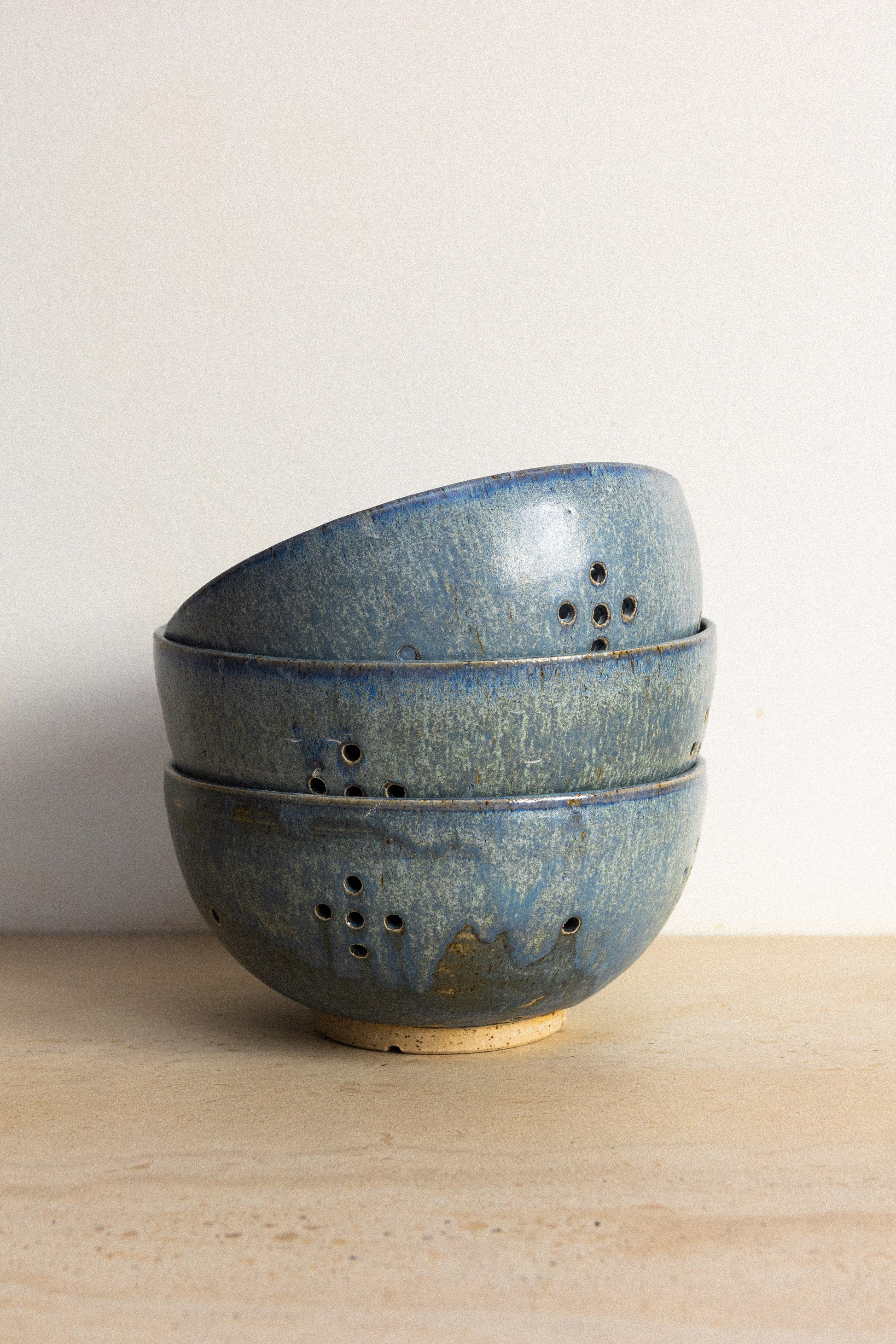 Naomi Good | Small Berry Bowl with Drip Dish