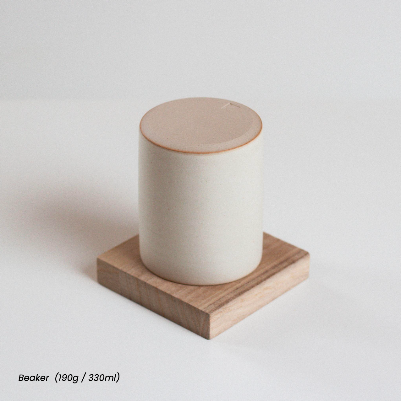 Vinh Truong | Beaker | Linen