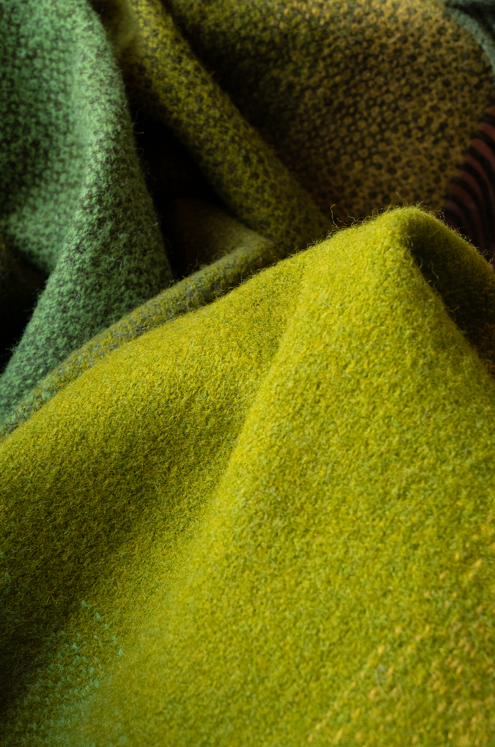 Ellie Dunne | Native Irish Wool Blanket | 40SHADES™ of Green