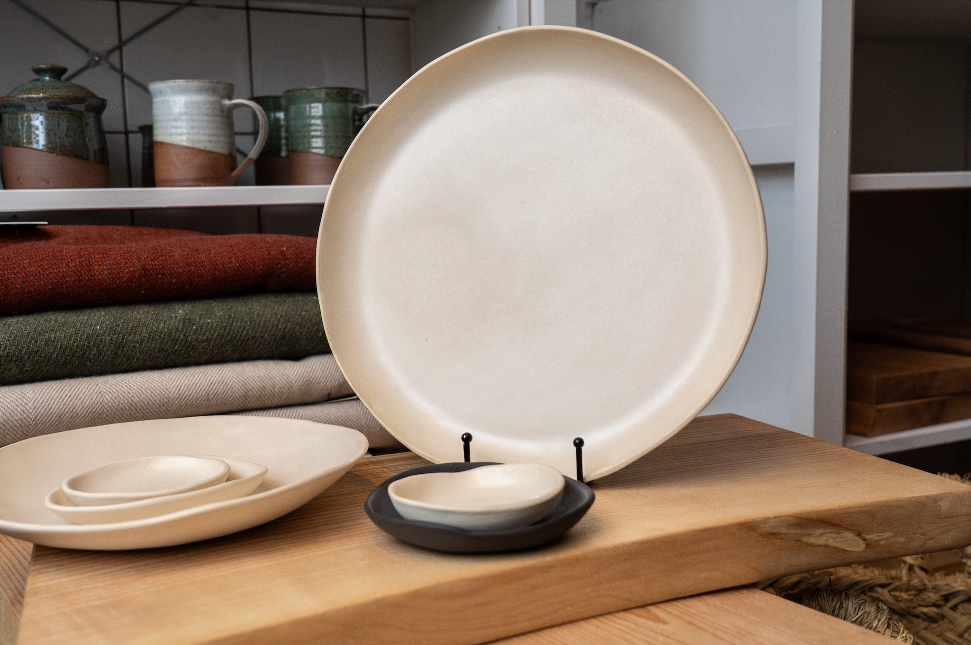 Suze Ceramics | Large Serving Plate | Cream