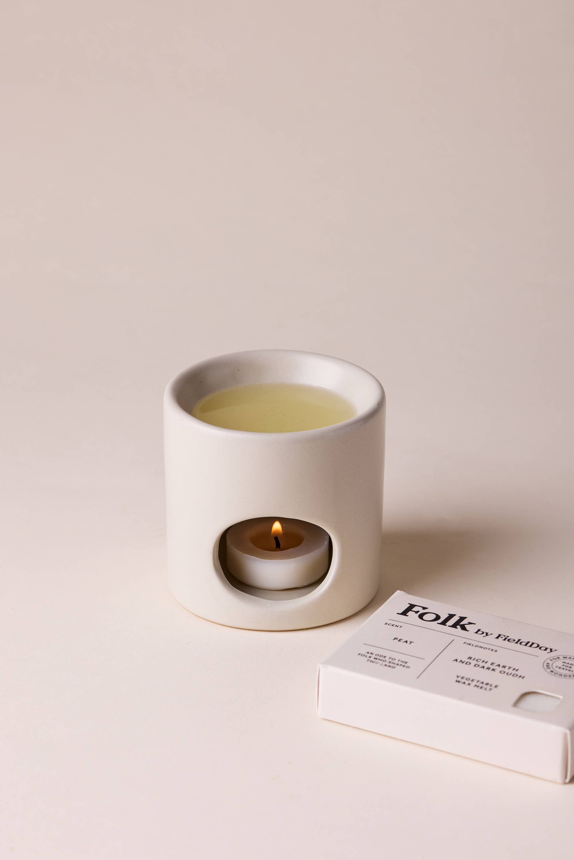 Wax Melts by FieldDay | Peat - Rich Earth and Dark Oudh