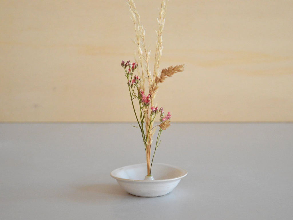 Karolina Bednorz | Handmade Incense Holder | Speckled White