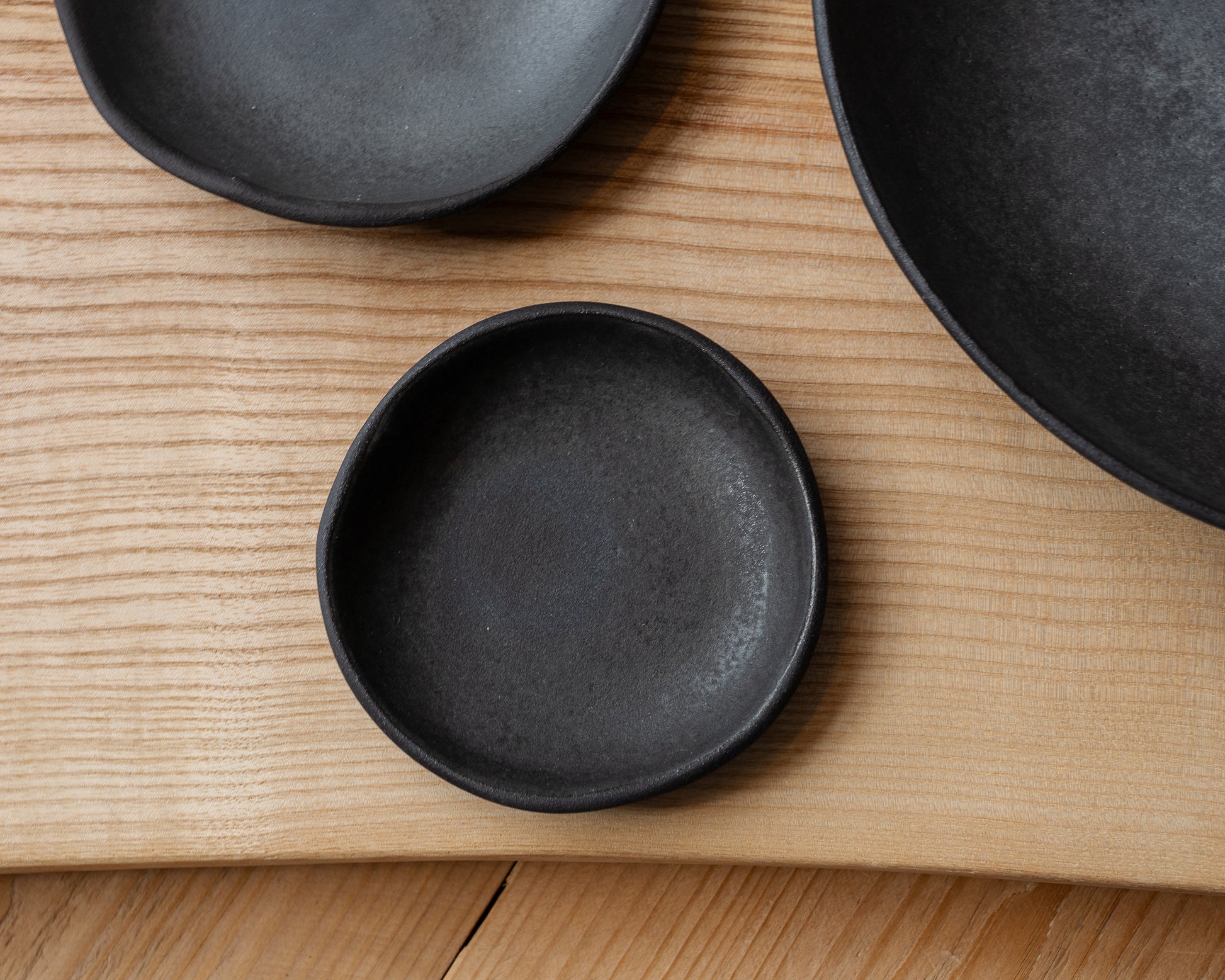 Suze Ceramics | Ring Dish / Tiny Plate | Charcoal