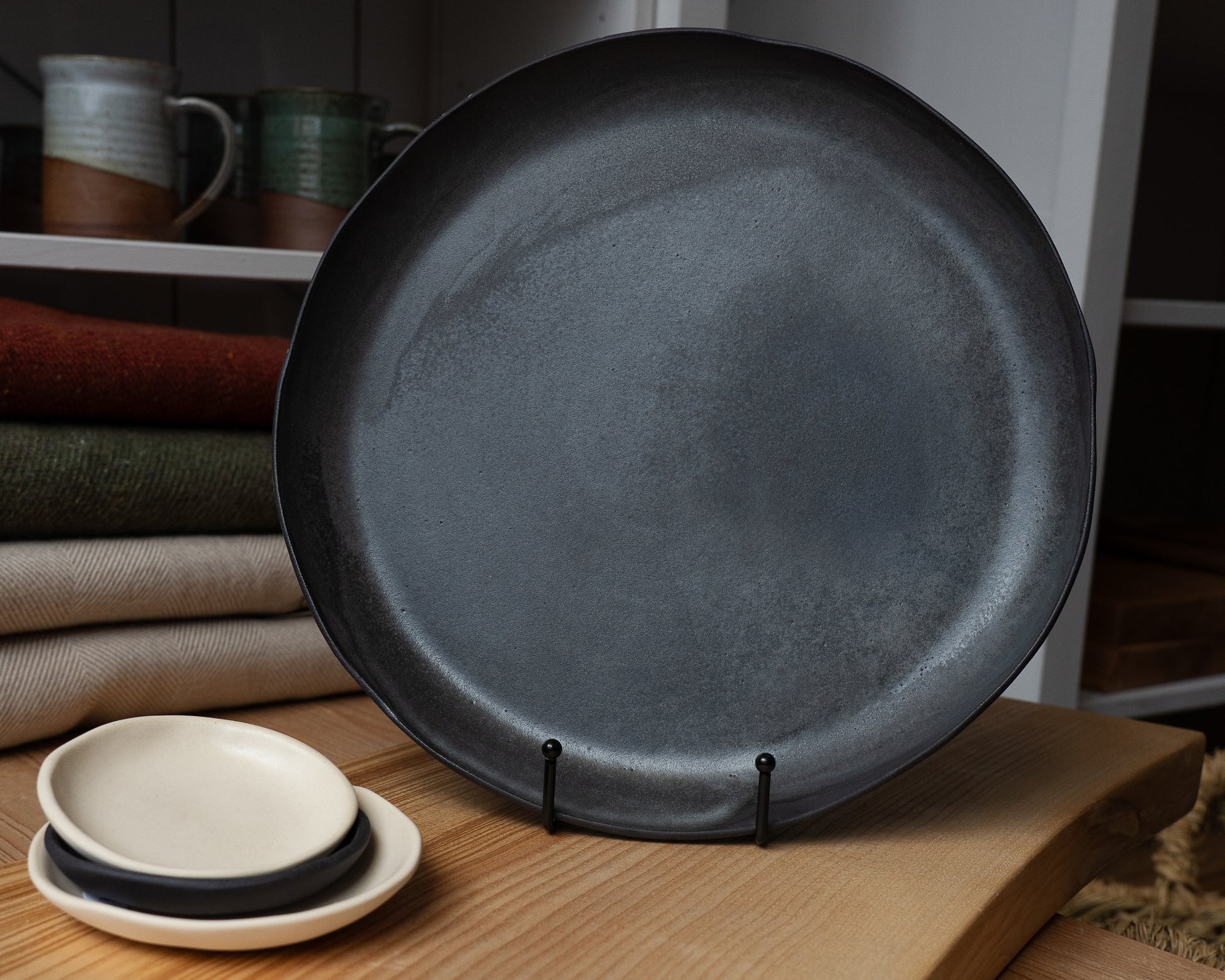 Suze Ceramics | Large Serving Plate | Charcoal