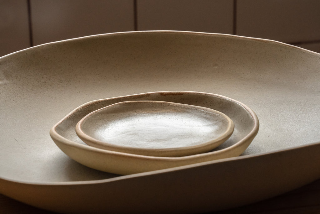 Suze Ceramics | Medium Serving Bowl | Khaki