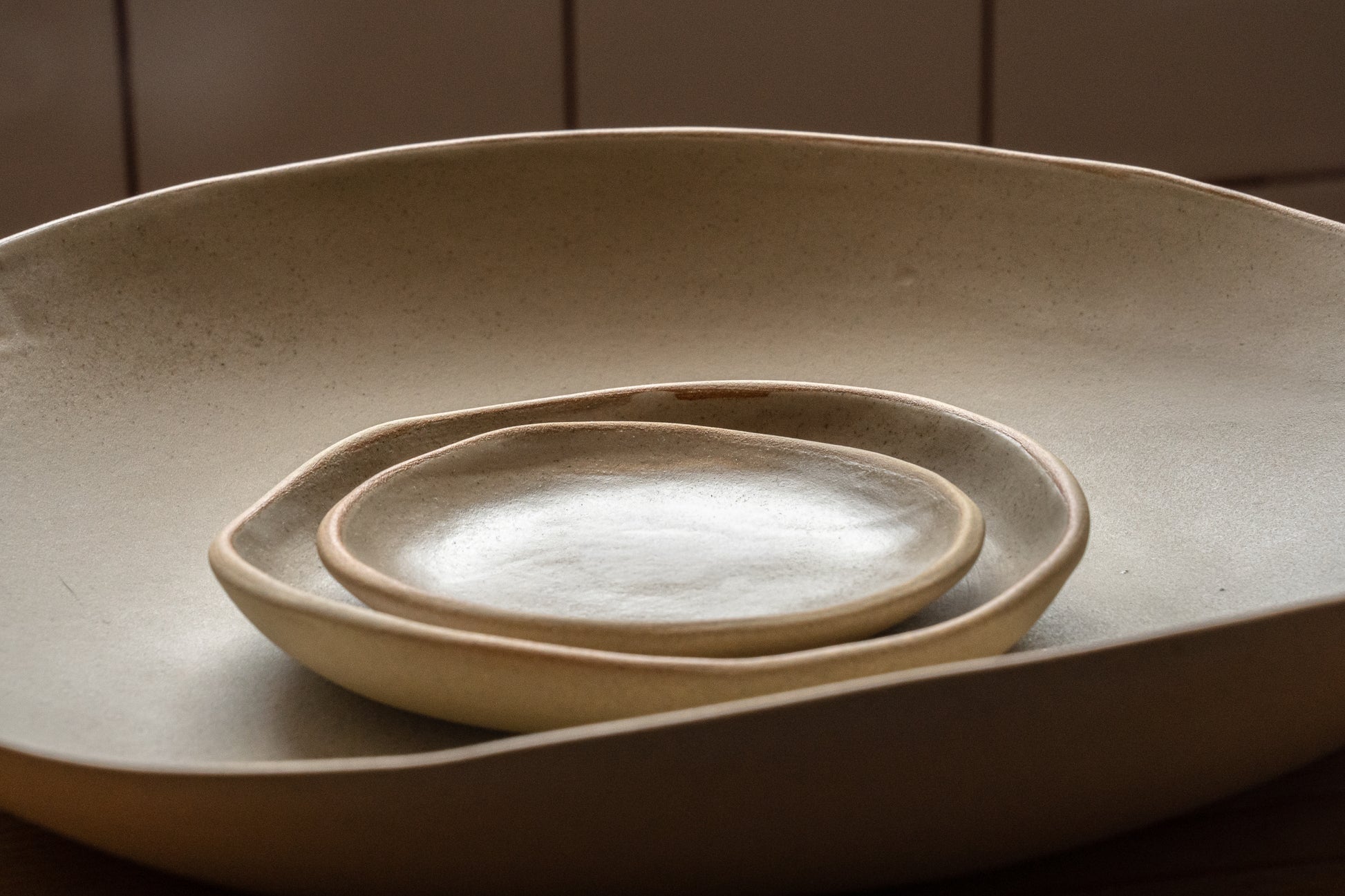 Suze Ceramics | Medium Serving Bowl | Khaki