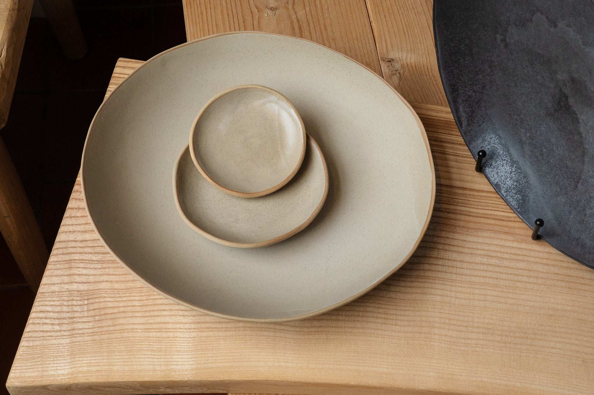 Suze Ceramics | Small Plate | Khaki