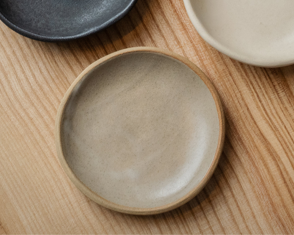 Suze Ceramics | Small Plate | Khaki