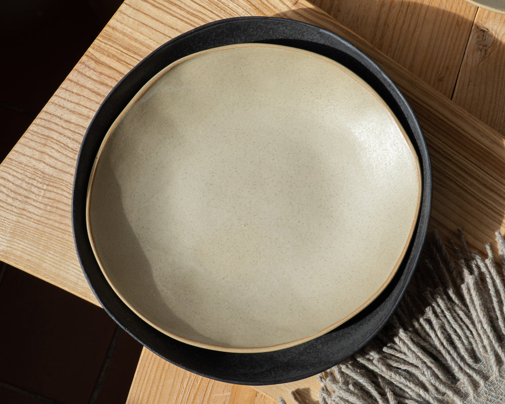 Suze Ceramics | Medium Serving Bowl | Khaki