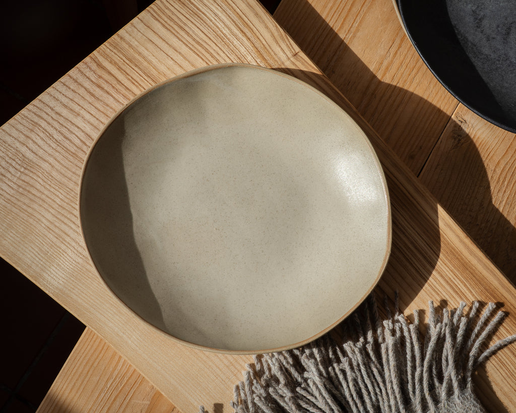 Suze Ceramics | Medium Serving Bowl | Khaki