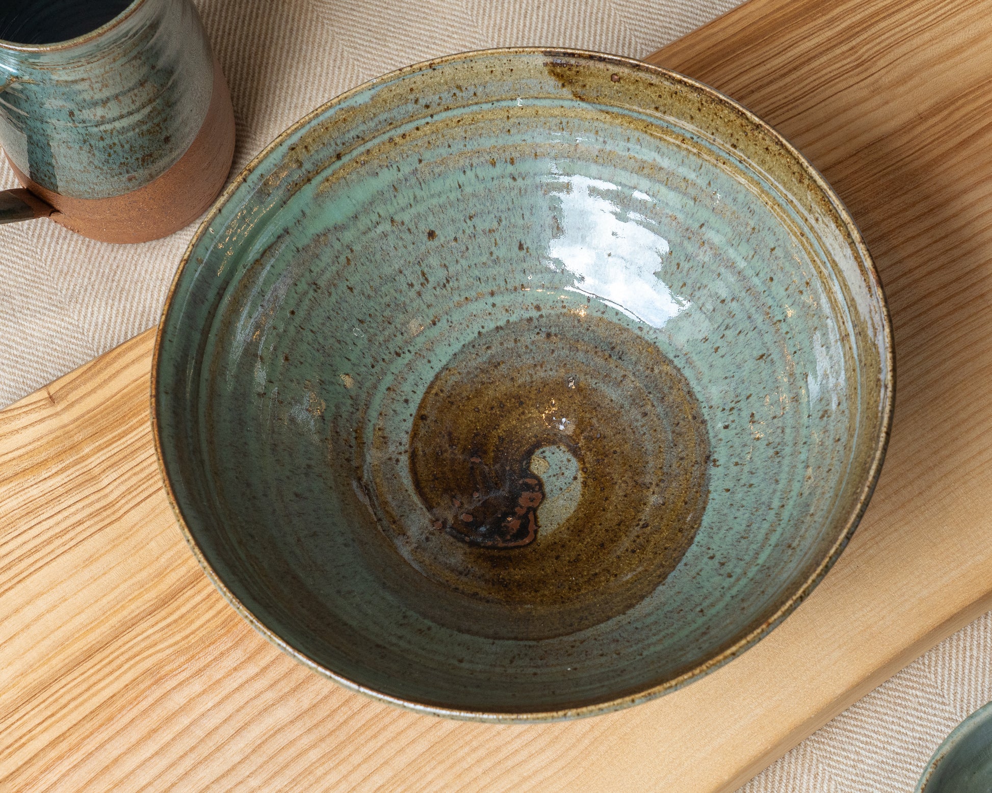 Cloonmore Pottery | Medium Serving Bowl | Rich Green
