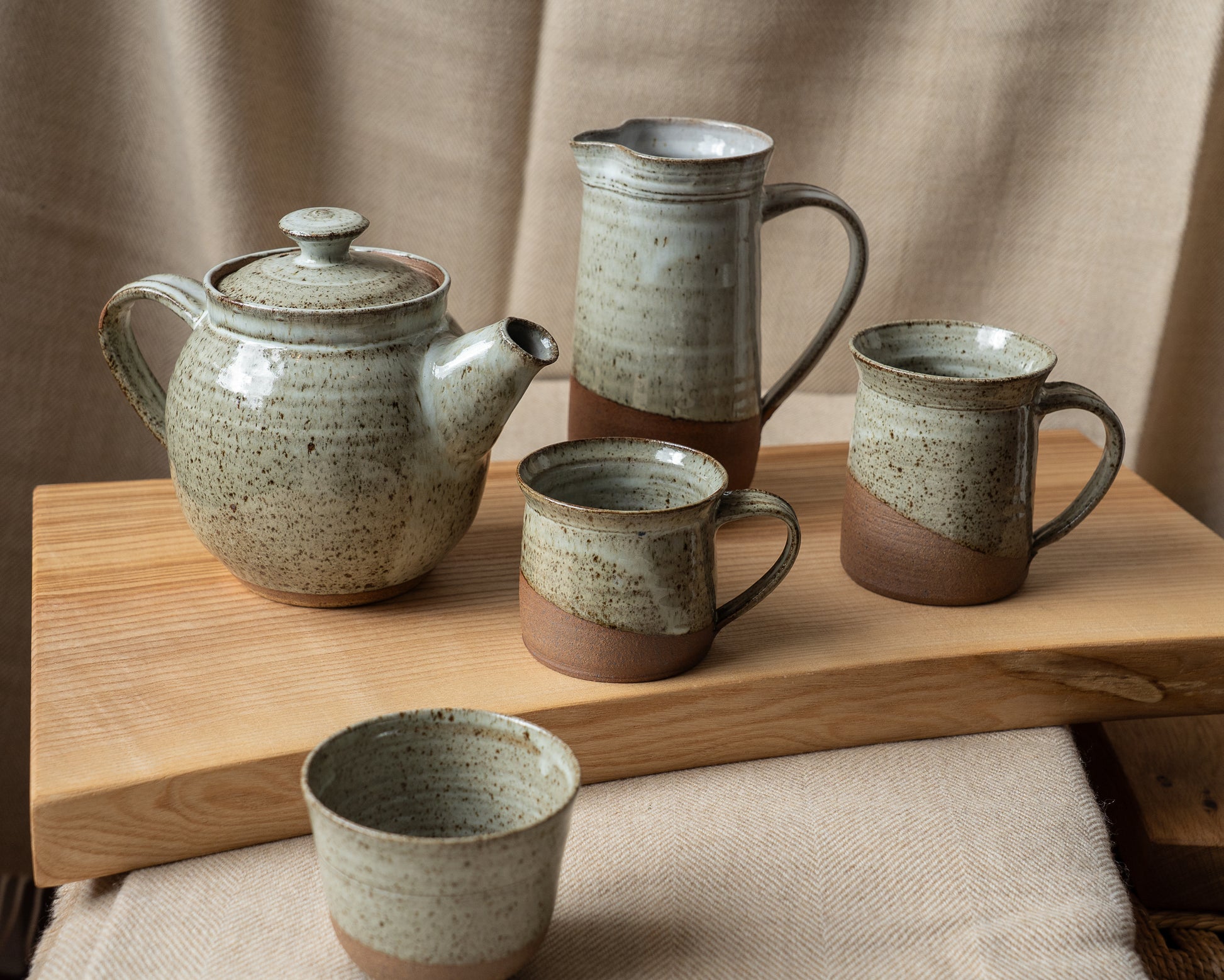 Cloonmore Pottery | Hand-thrown Teapot | Soft Green